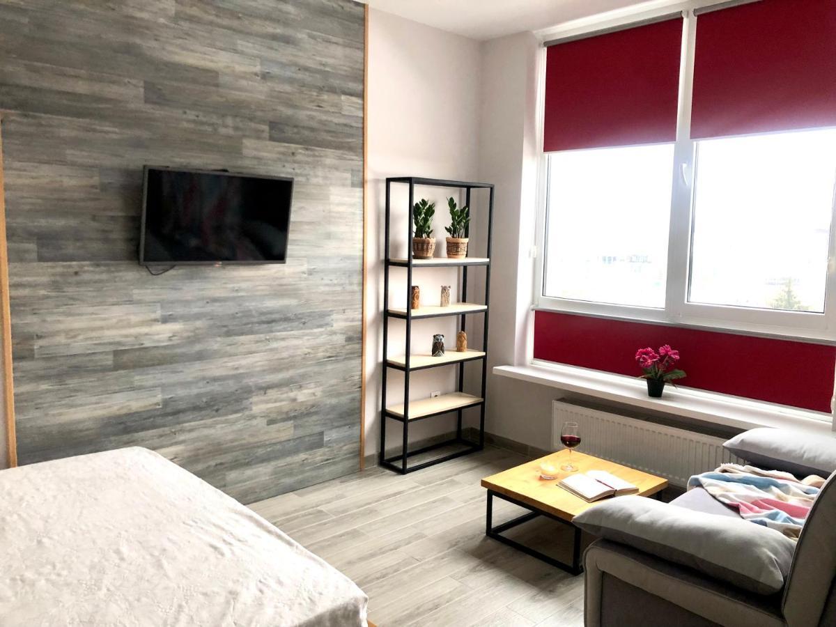 Osapart Beautiful Apartment In A Complex Semycvit 利沃夫 外观 照片