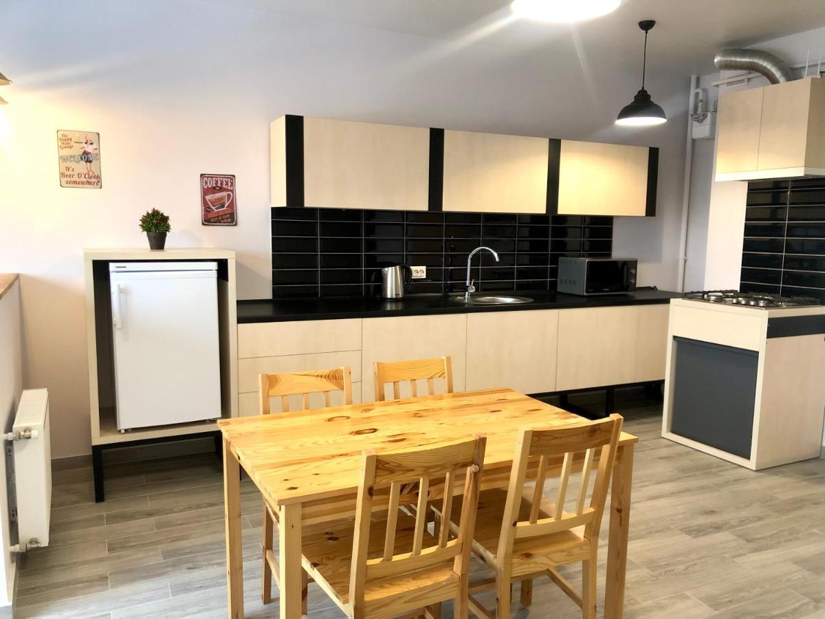 Osapart Beautiful Apartment In A Complex Semycvit 利沃夫 外观 照片