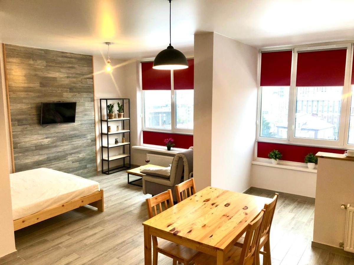 Osapart Beautiful Apartment In A Complex Semycvit 利沃夫 外观 照片