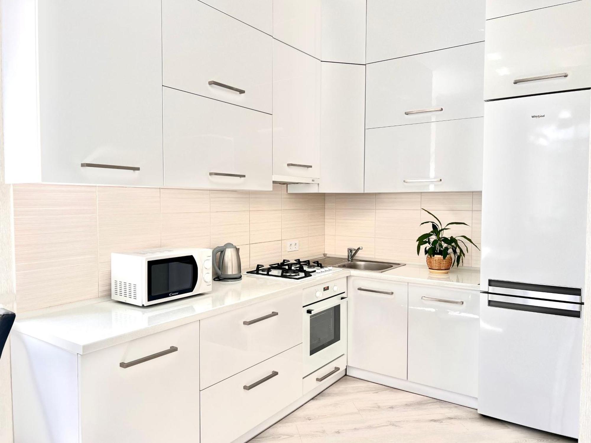Osapart Beautiful Apartment In A Complex Semycvit 利沃夫 外观 照片