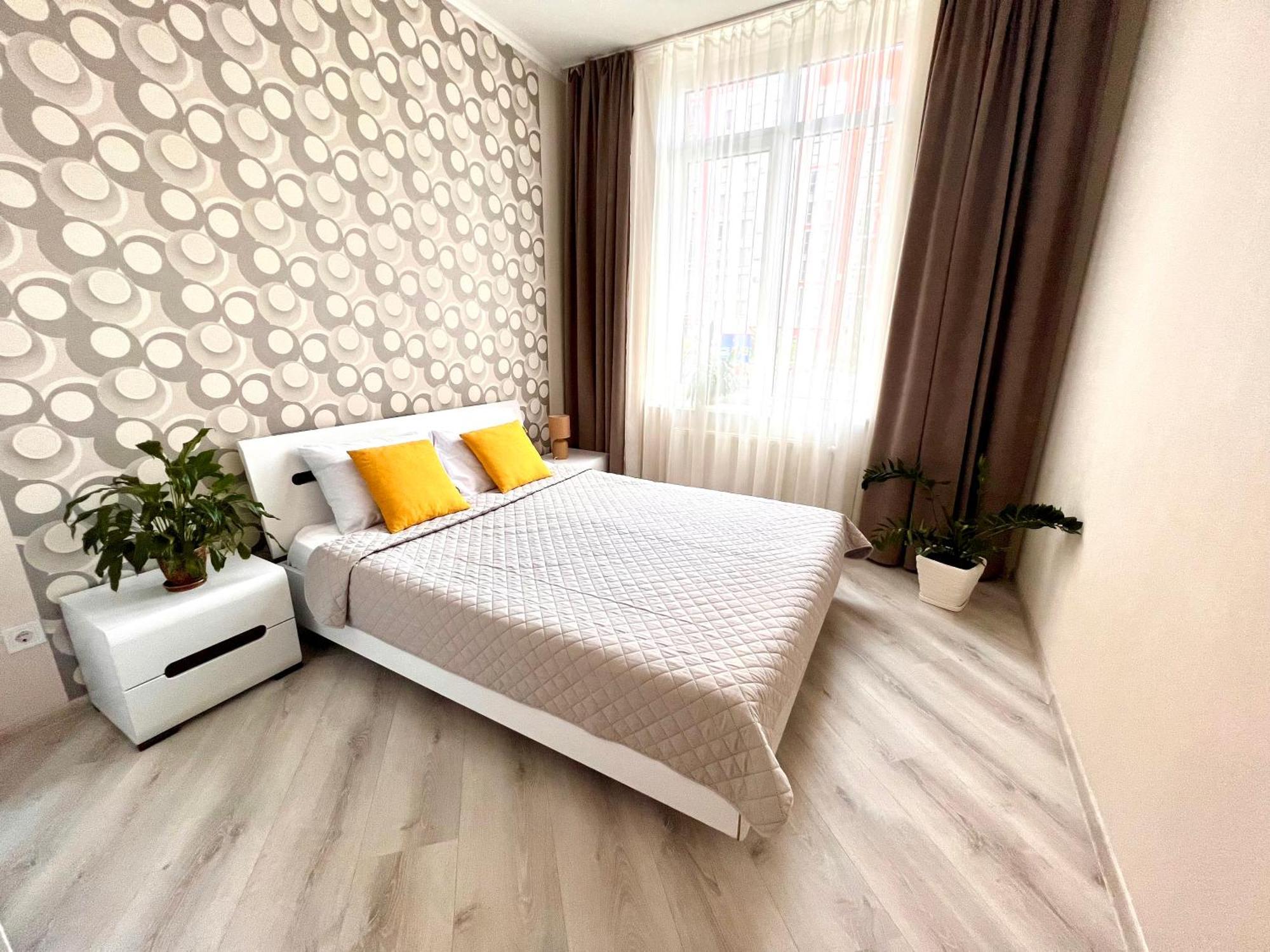 Osapart Beautiful Apartment In A Complex Semycvit 利沃夫 外观 照片
