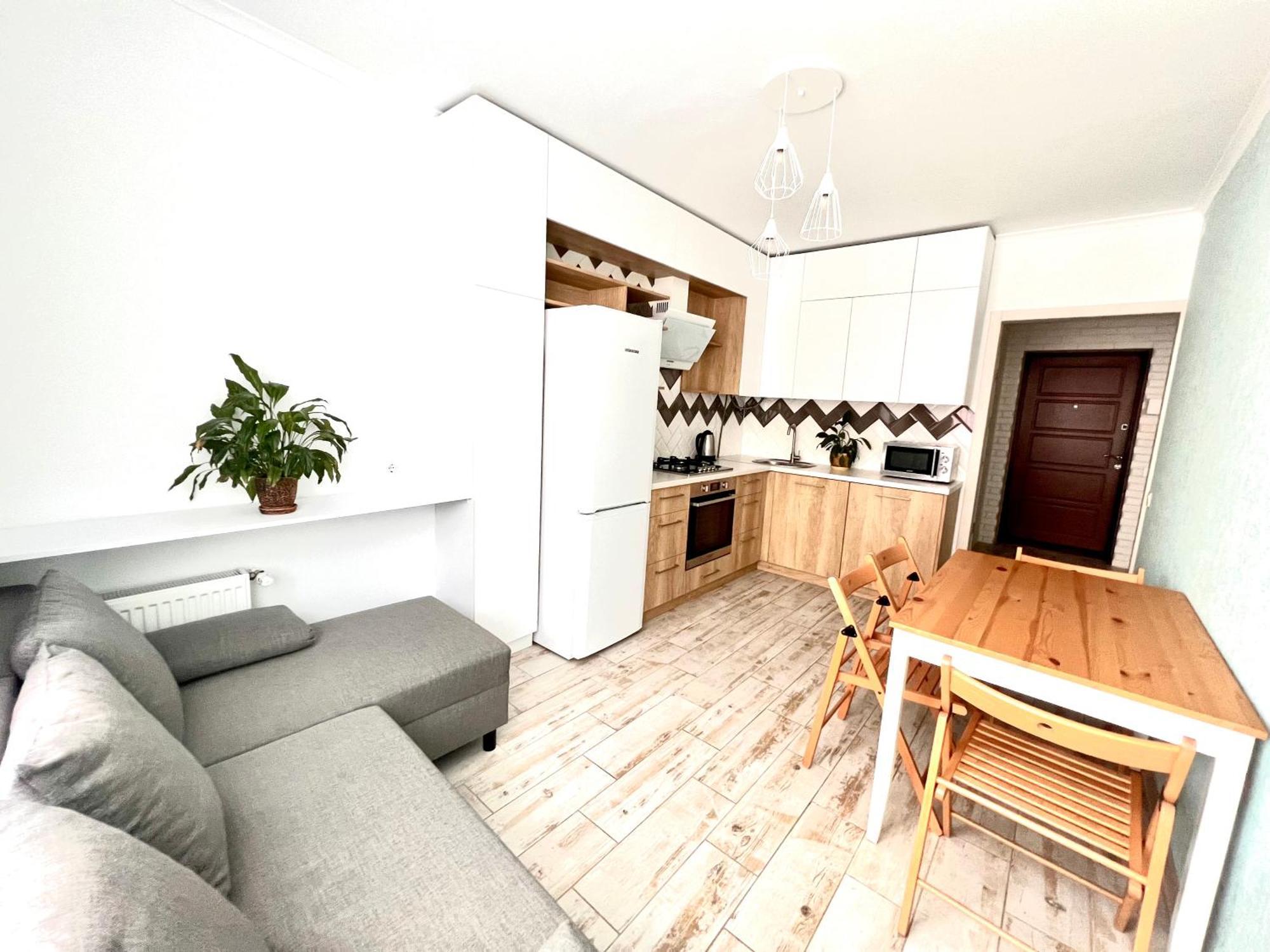 Osapart Beautiful Apartment In A Complex Semycvit 利沃夫 外观 照片