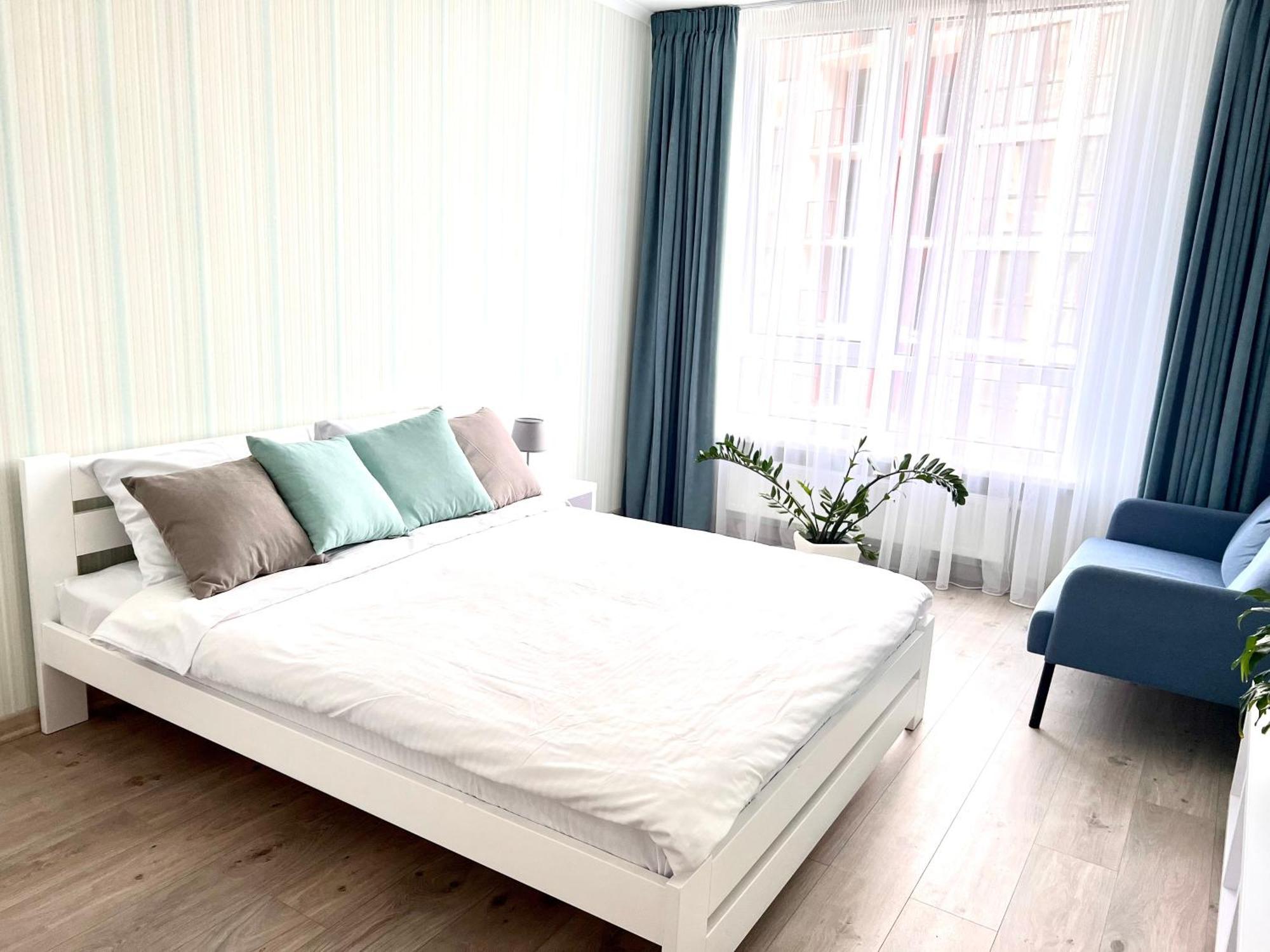 Osapart Beautiful Apartment In A Complex Semycvit 利沃夫 外观 照片