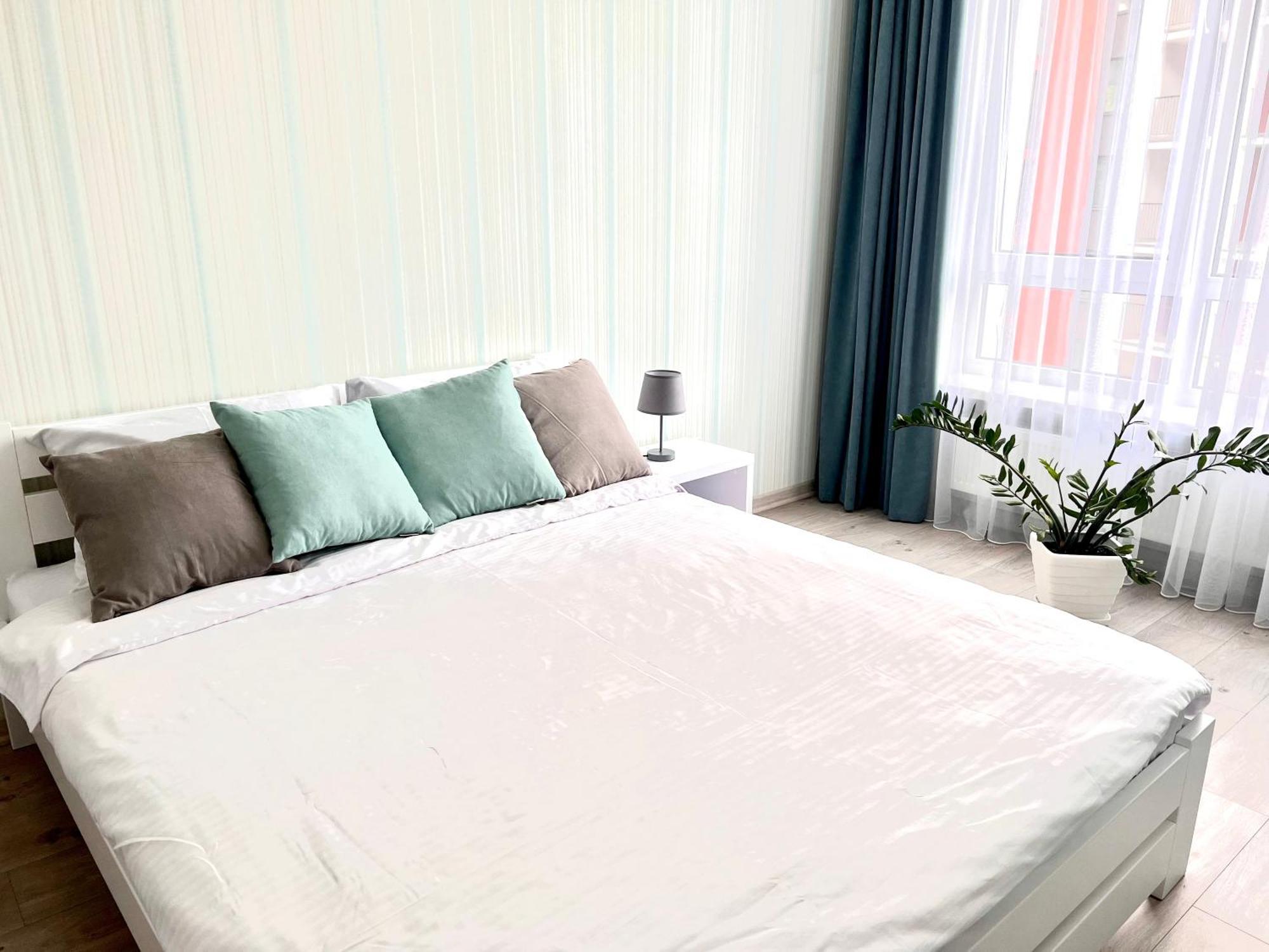 Osapart Beautiful Apartment In A Complex Semycvit 利沃夫 外观 照片